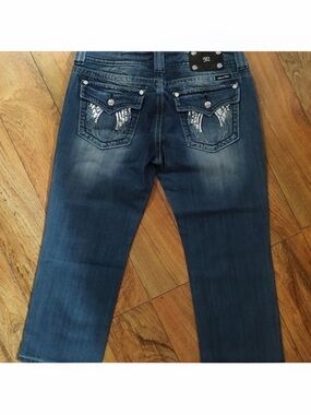 Gorgeous Miss Me Wing Embellished Back Pocket Capri Jeans With 21” Inseam